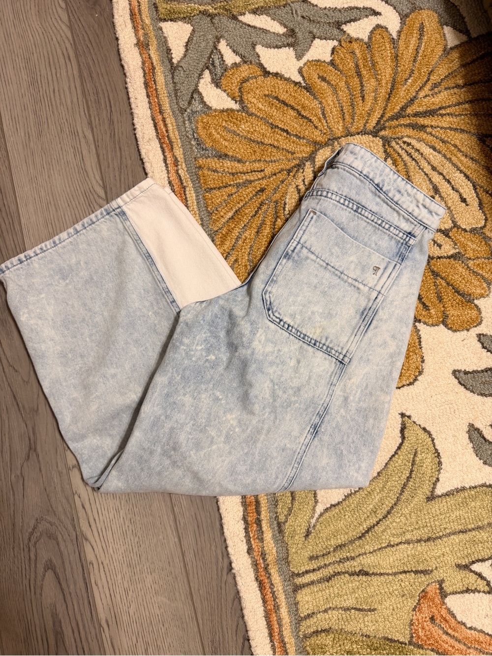 Pilcro Light Wash Women's Barrel Jeans - Picture 2 of 3